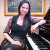 Wan-Ting Yu, pianist Photo of pianist Wan-Ting Yu with Arizona Opera